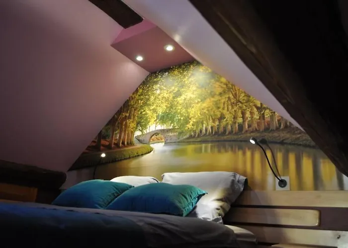 Escale A L'ecluse * Дижон